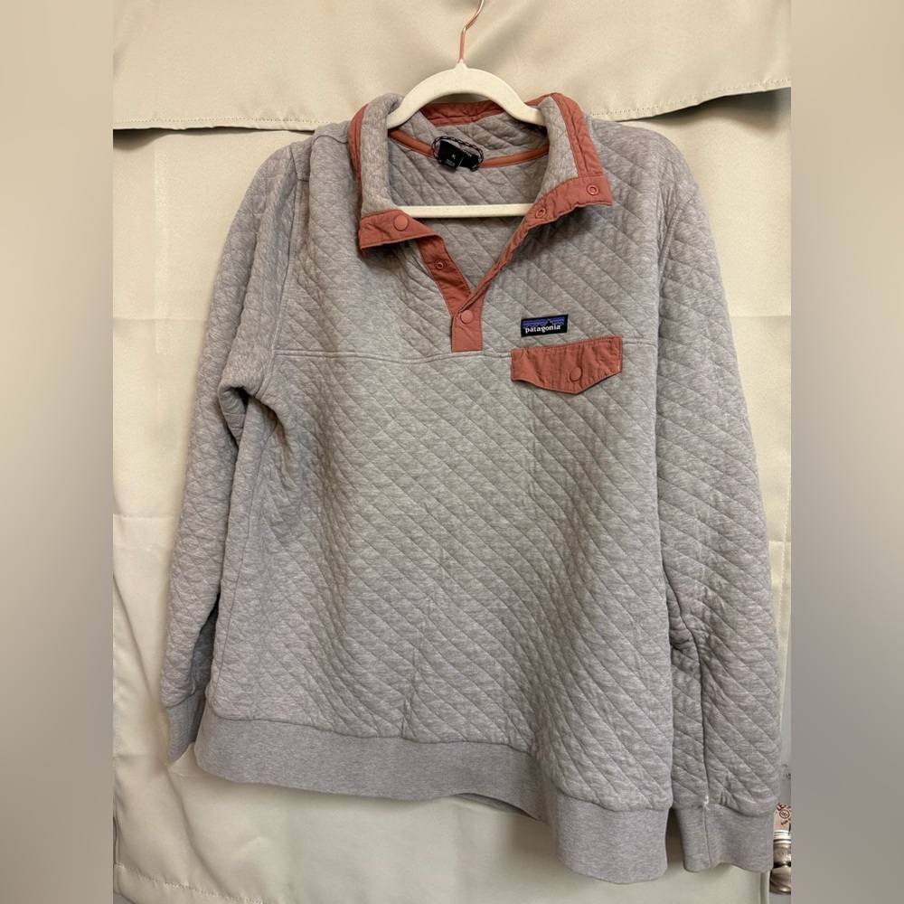 Patagonia Snap-T Gray and Pink Quilted Pullover, Women’s XL